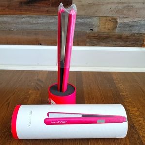 NuMe hair straightener